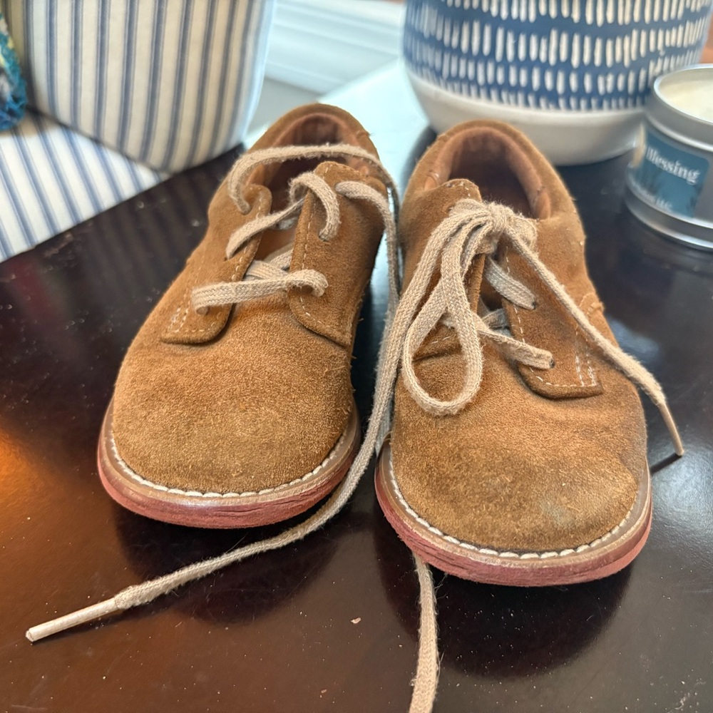 Brown Suede Lace-Up Shoes